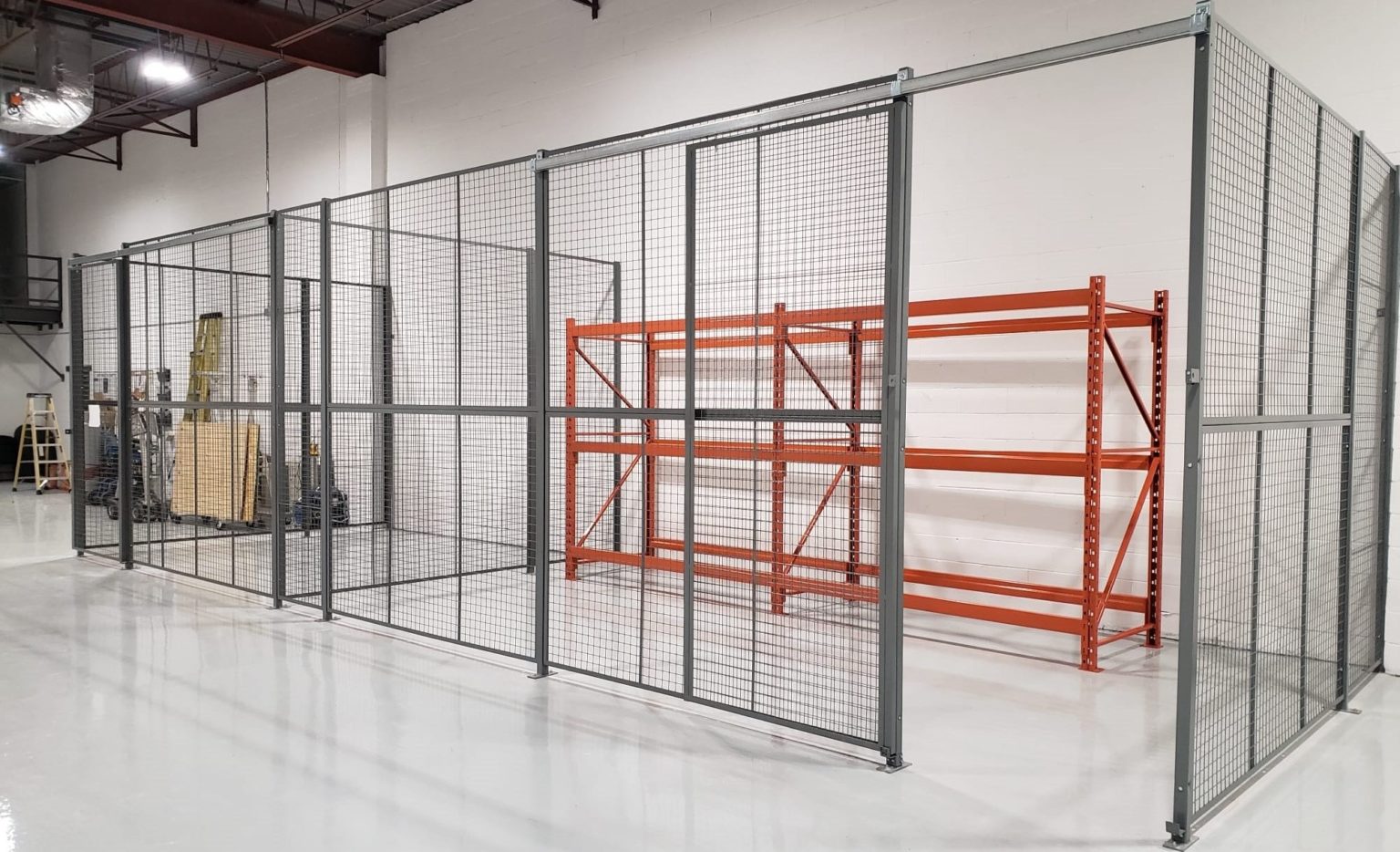 Wire Mesh Partitions / Caging